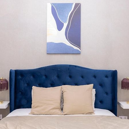 Luxurious Central Grand Home W/ 3Bedrm 2Bathrm Budapest Exteriör bild