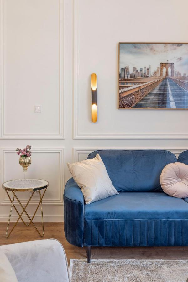 Luxurious Central Grand Home W/ 3Bedrm 2Bathrm Budapest Exteriör bild